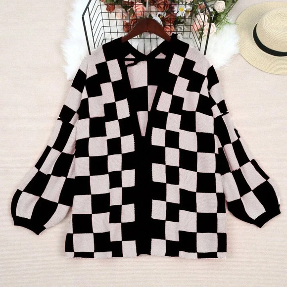 Black Casual Women's Plus Size Plaid Round Neck Long Sleeve Knit Cardigan - Picture 2 of 4